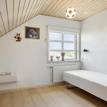 Holiday home Awesome In With Wifi *